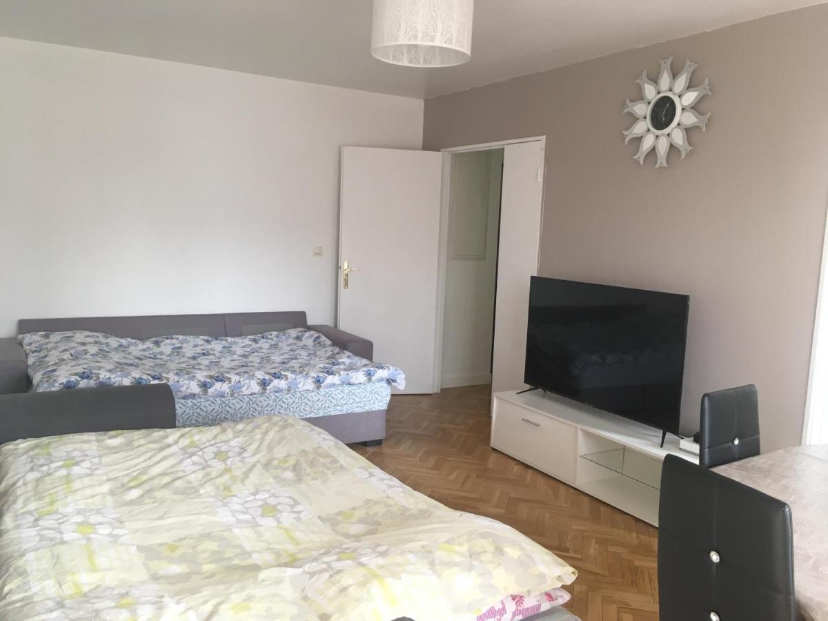 Appartement A Proximite De Disney De Val D Europe Montevrain Exterior photo